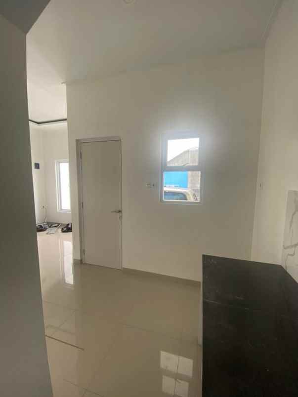 dijual rumah semanan kalideres jakarta