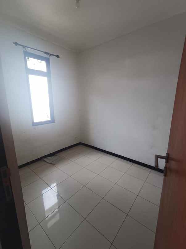 dijual rumah senopati estate cikande
