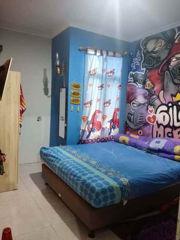 dijual rumah serua residence