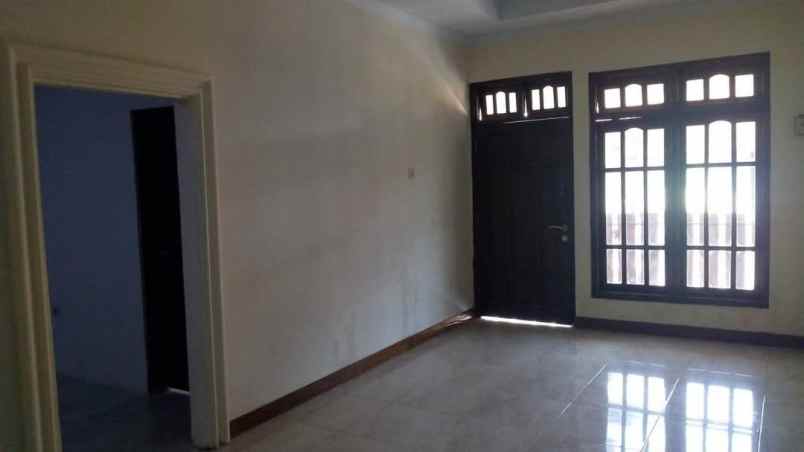dijual rumah shm pbg di kaliurang km 10