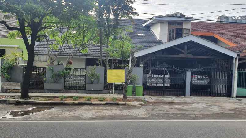 dijual rumah siap huni