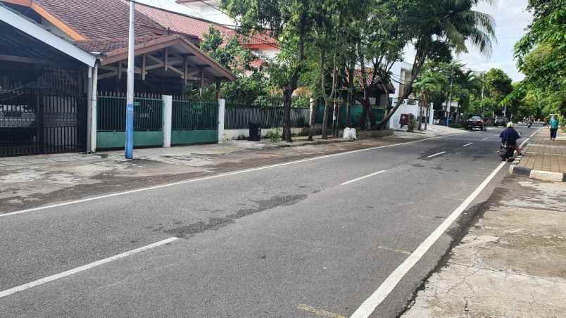 dijual rumah siap huni