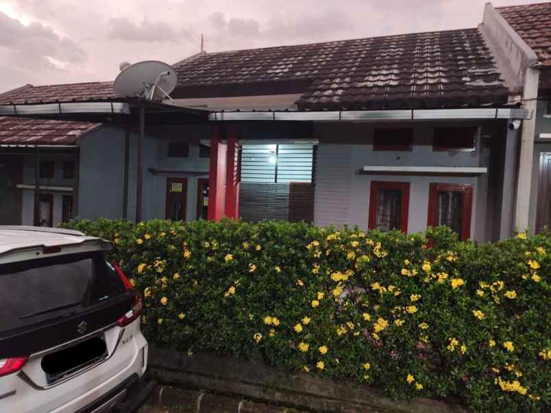 dijual rumah siap huni di cilodong