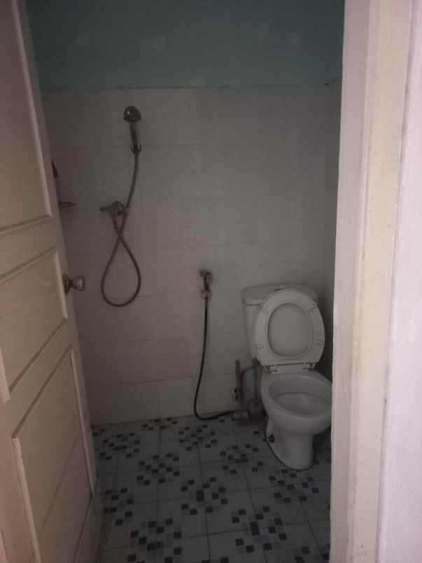 dijual rumah siap huni di perum karah surabaya