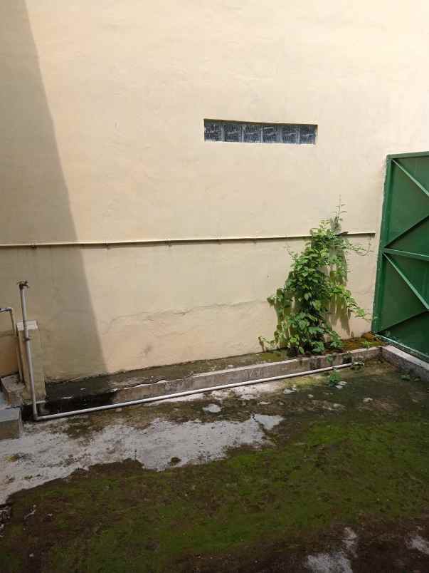 dijual rumah siap huni di solo kota