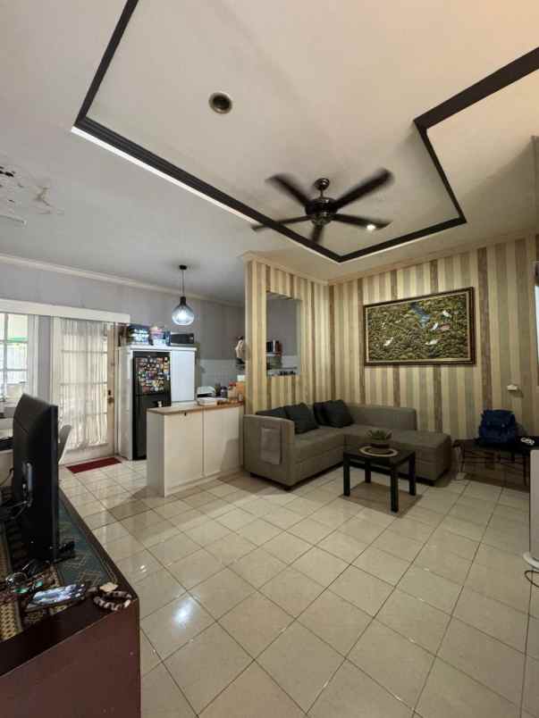 dijual rumah siap huni semi furnish di kota wisata