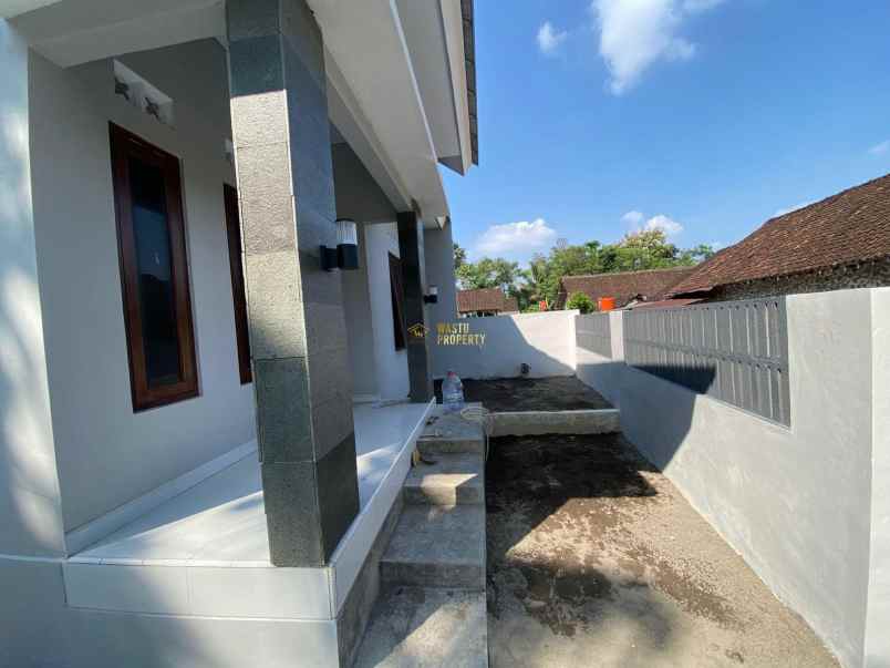 dijual rumah sindumartani kec ngemplak
