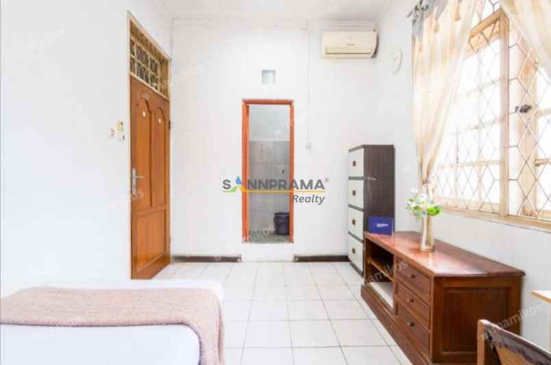 dijual rumah srengseng sawah