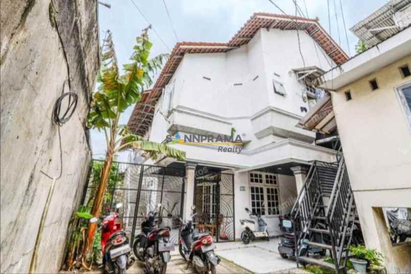 dijual rumah srengseng sawah