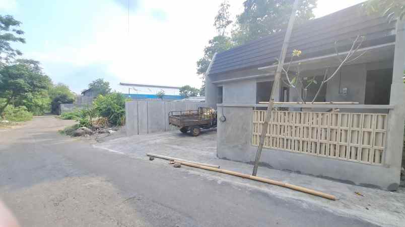 dijual rumah sukoharjo