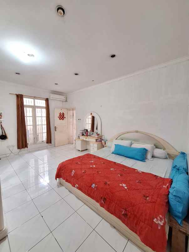 dijual rumah sunter mas