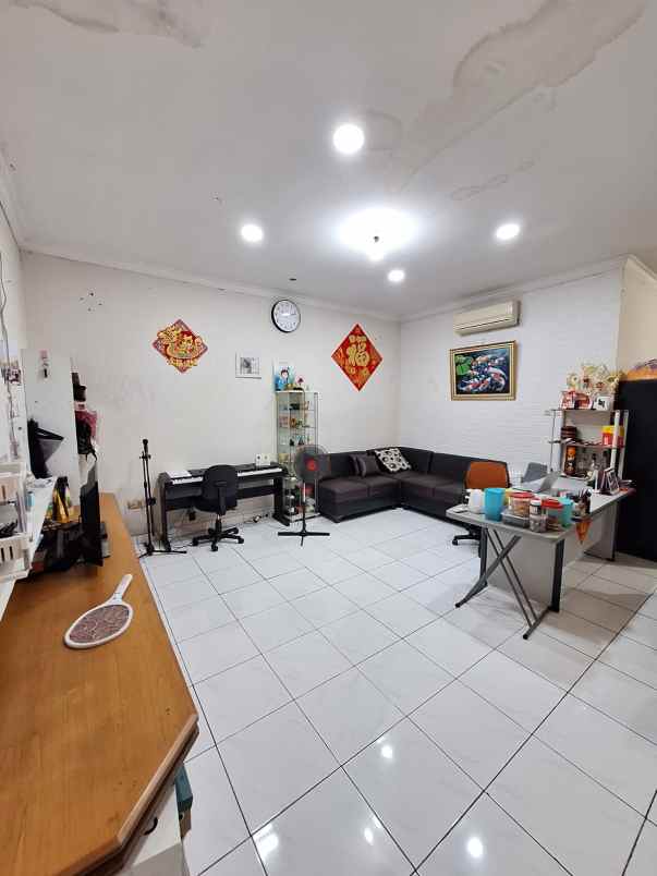 dijual rumah sunter mas