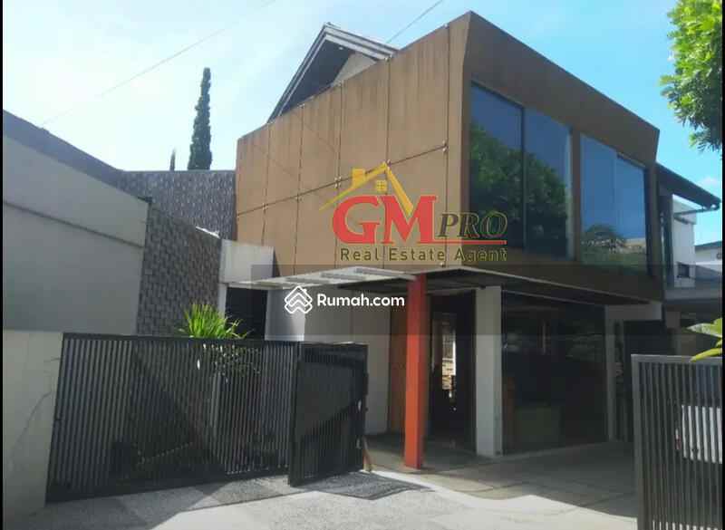 dijual rumah sutami