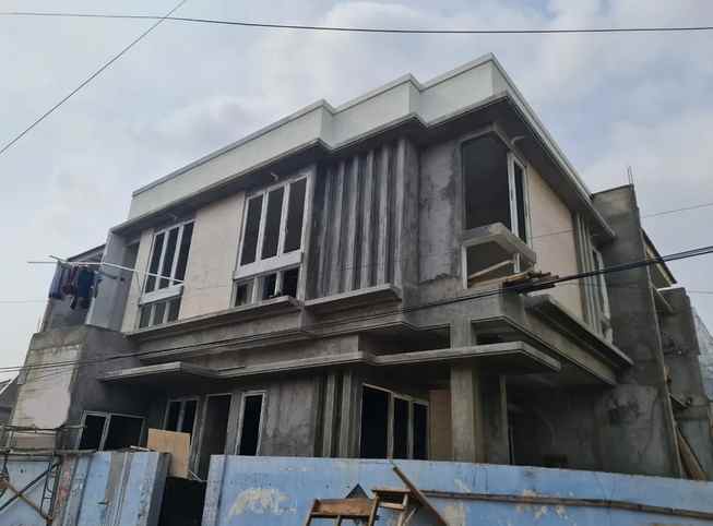dijual rumah taman gading pantai