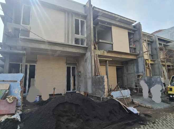 dijual rumah taman gading pantai