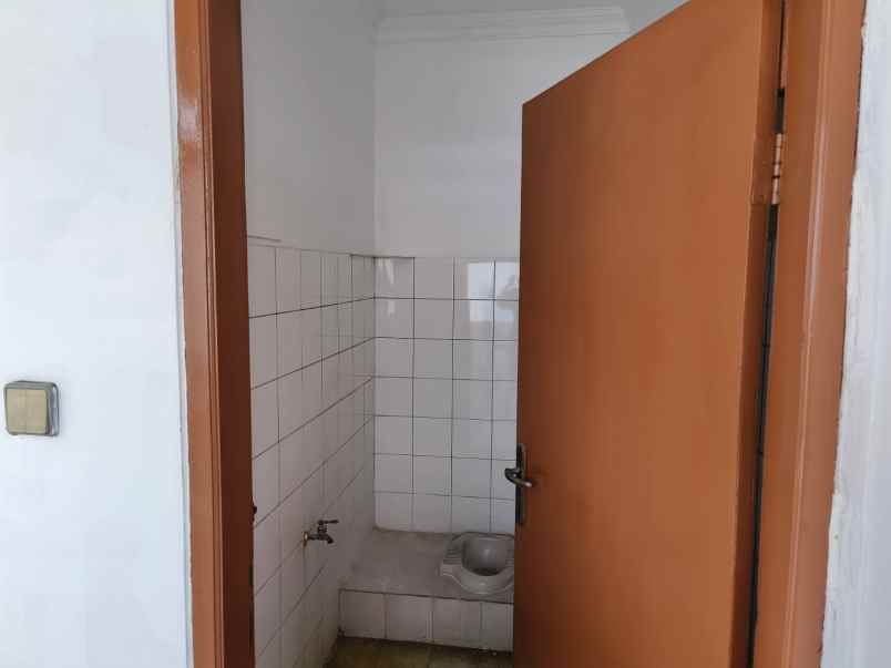 dijual rumah taman holis indah bandung