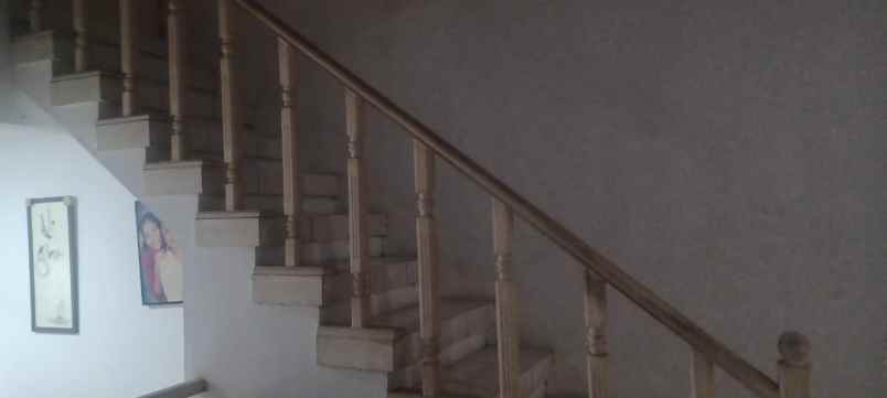 dijual rumah taman modern