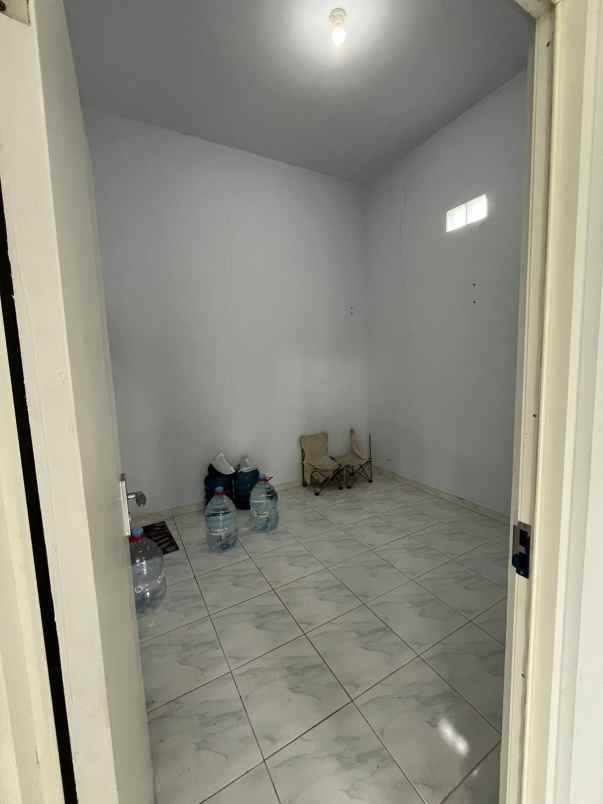 dijual rumah tamanan