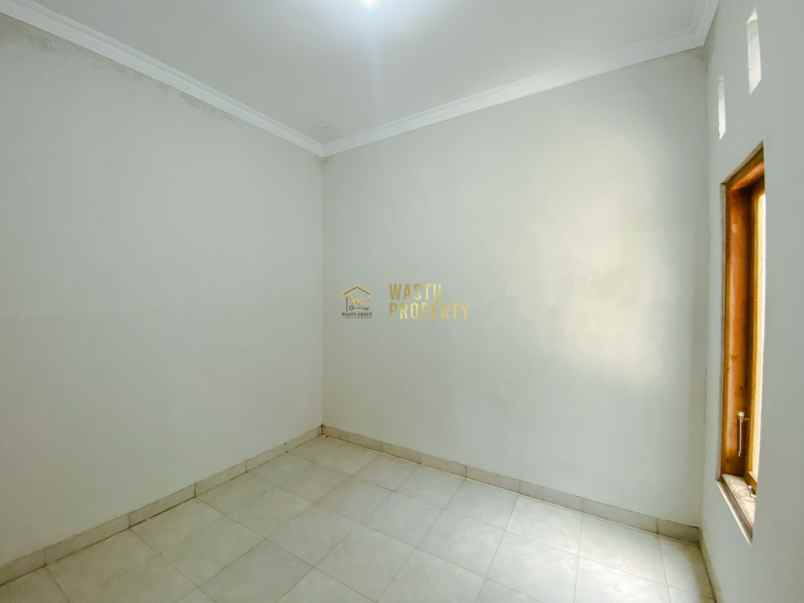 dijual rumah tamanmartani kalasan