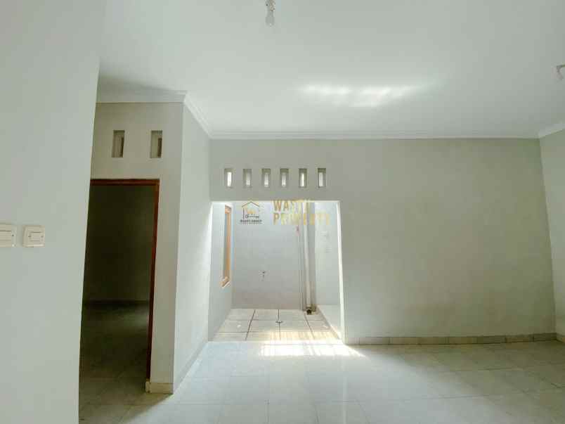 dijual rumah tamanmartani kalasan