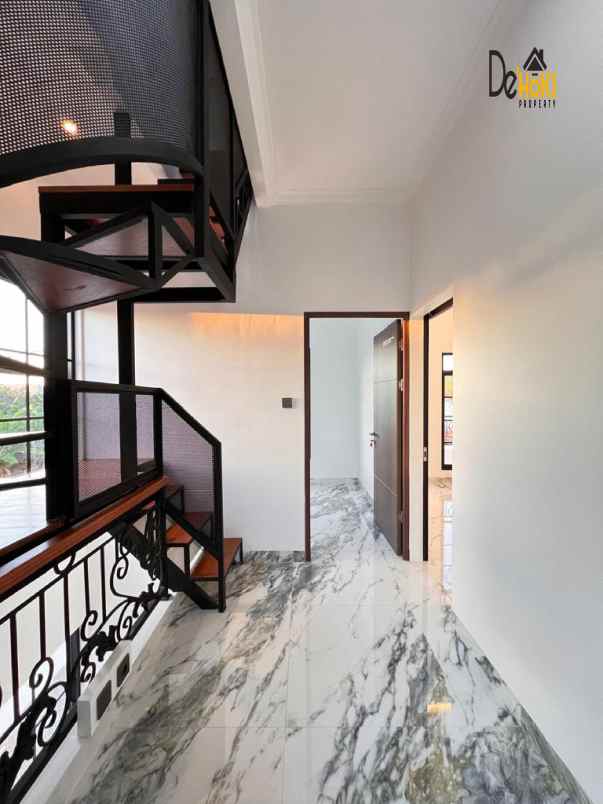 dijual rumah tanah baru kukusan kota depok