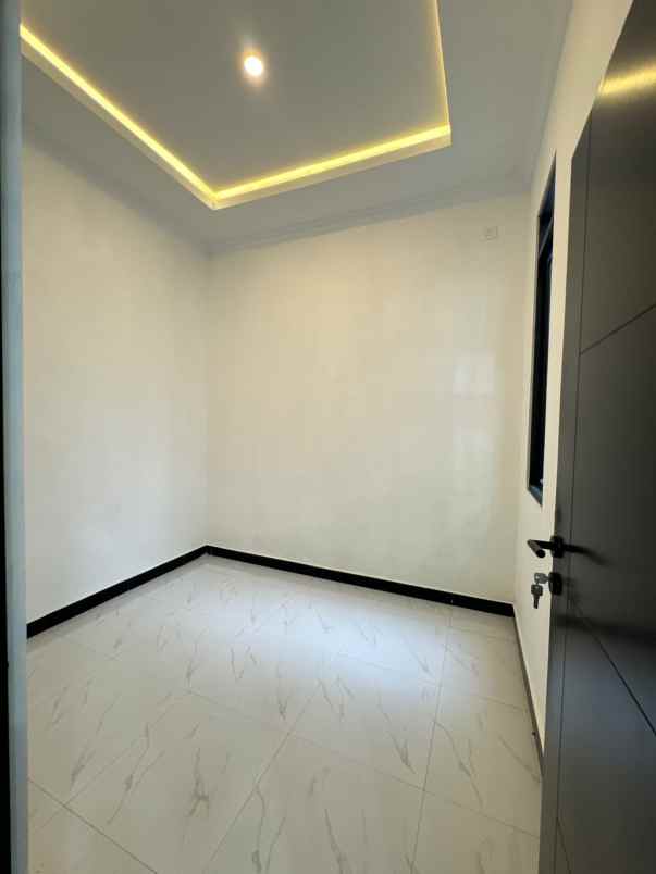 dijual rumah tapos depok