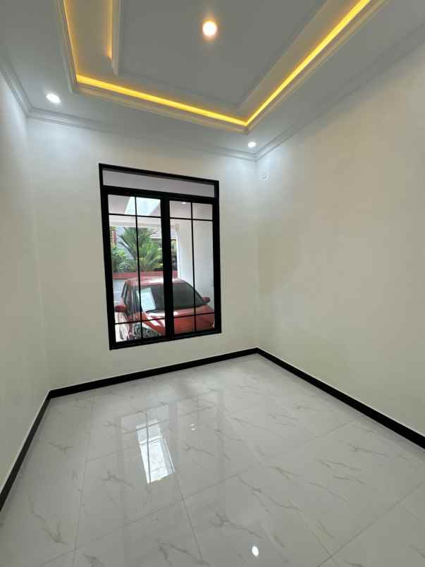 dijual rumah tapos depok