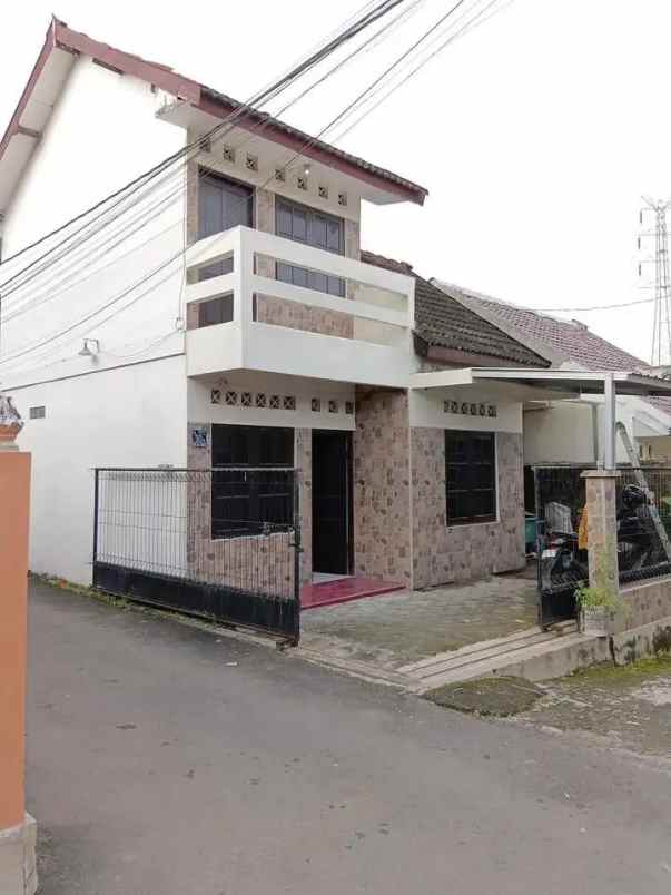 dijual rumah ugm