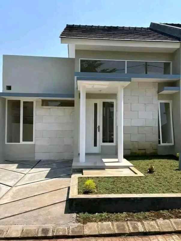 dijual rumah ulesari tirtomoyo malang
