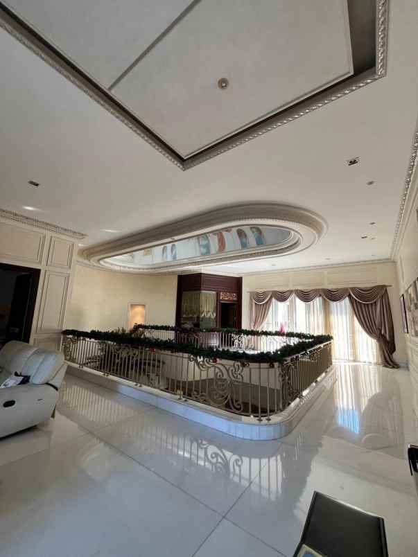 dijual rumah vbr 1 pakuwon indah