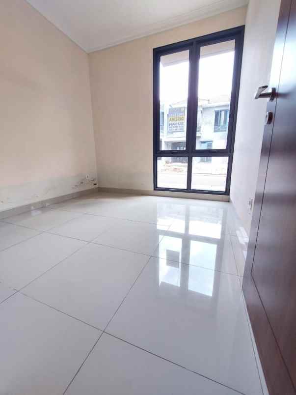 dijual rumah visalia kota wisata