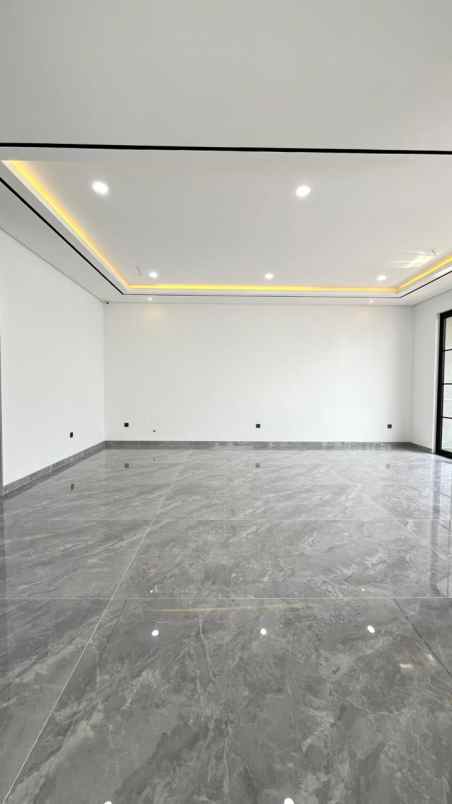 dijual rumah waterfront citraland