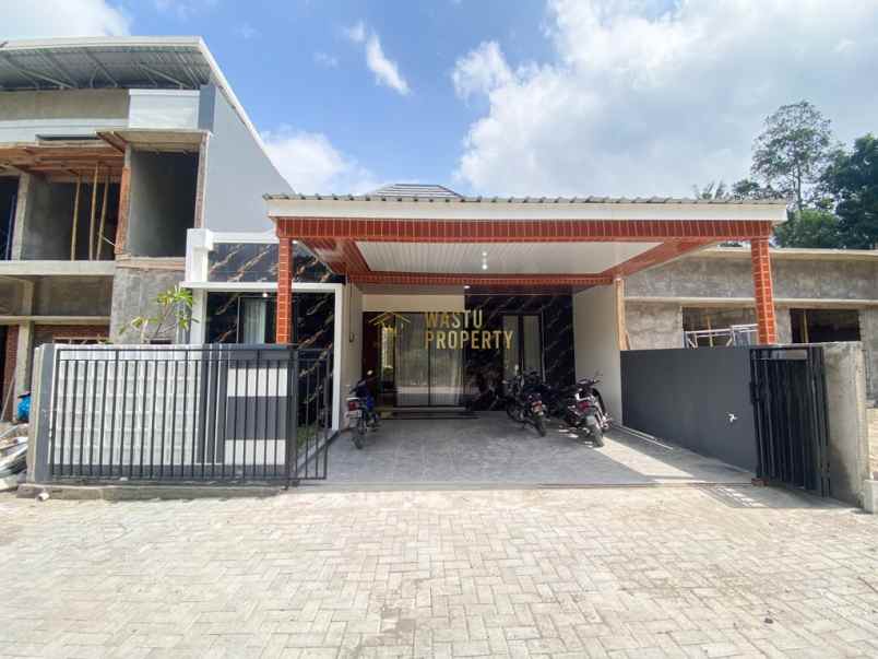 dijual rumah wedodomartani ngemplak