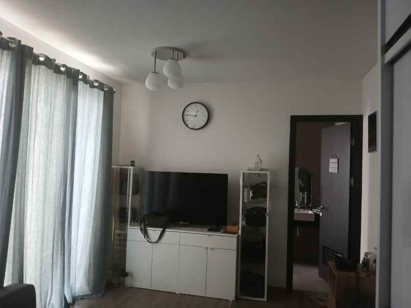 dijual rumah wisteria metland menteng