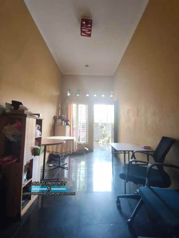 dijual secondary akses jalan lebar