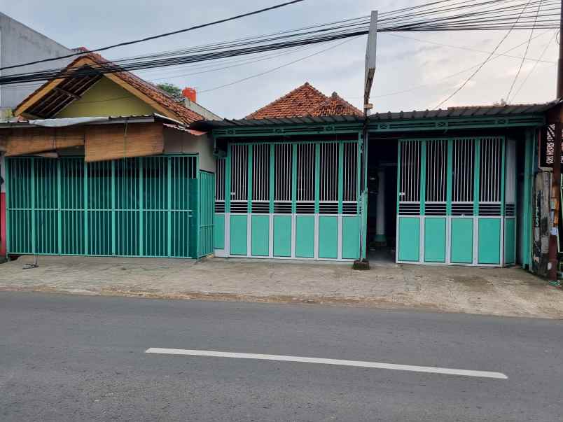 dijual tanah dan bangunan berupa rumah toko dan gudang