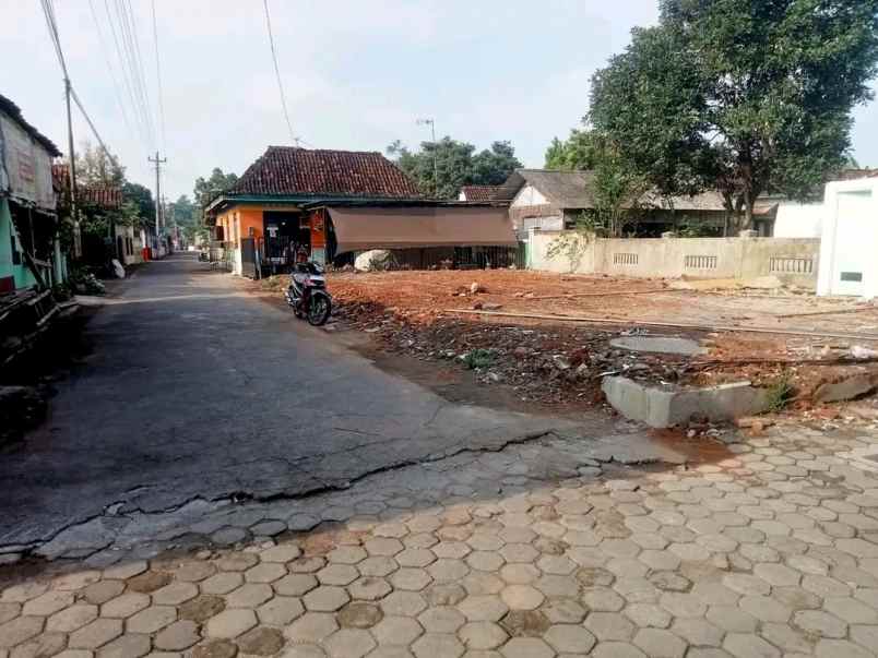 dijual tanah jl godean km 8