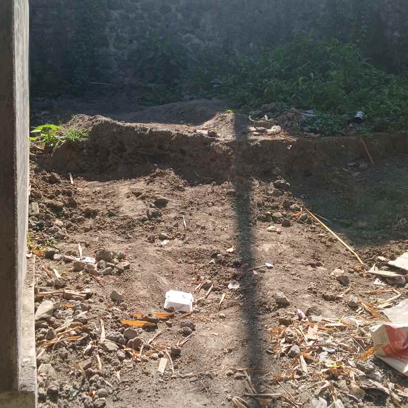 dijual tanah jl suradipa i