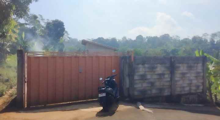 dijual tanah pinggir jalan desa view bagus