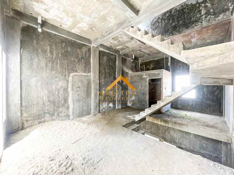 dijual villa komplek cemara houston