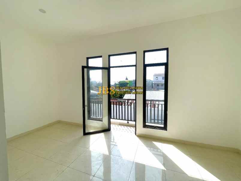 dijual villa komplek karya ville jalan