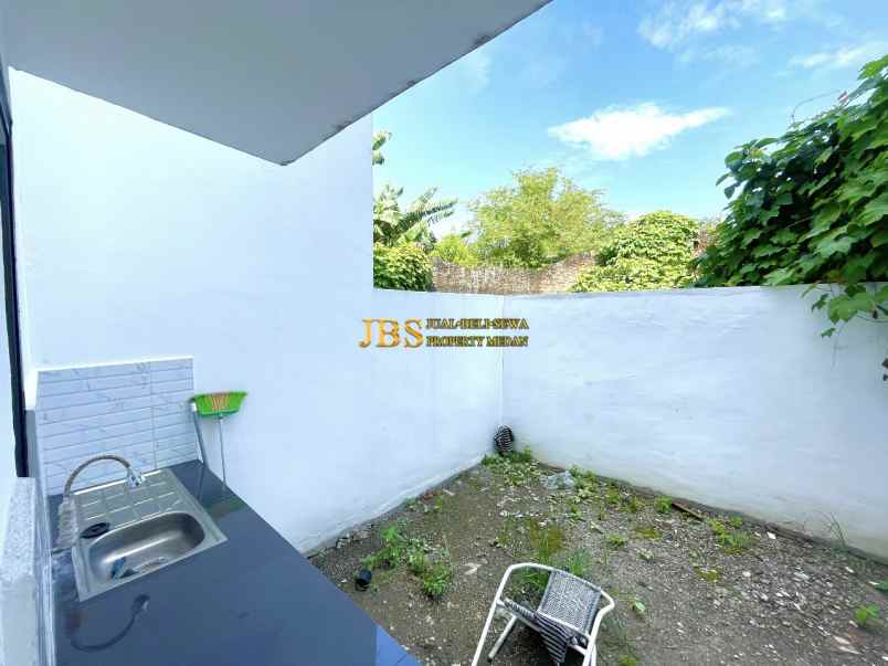 dijual villa komplek karya ville jalan