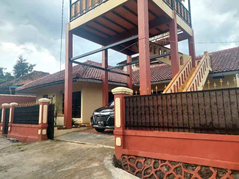 dijual villa siap huni di daerah desa cibadak