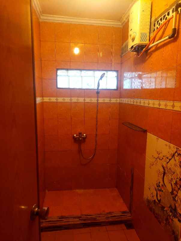 dijual villa siap huni di daerah desa cibadak