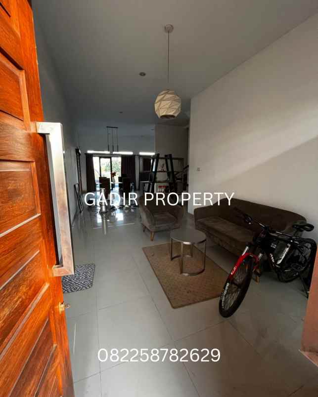 dijualrumah tatar kumalasinta kota baru parahyangan