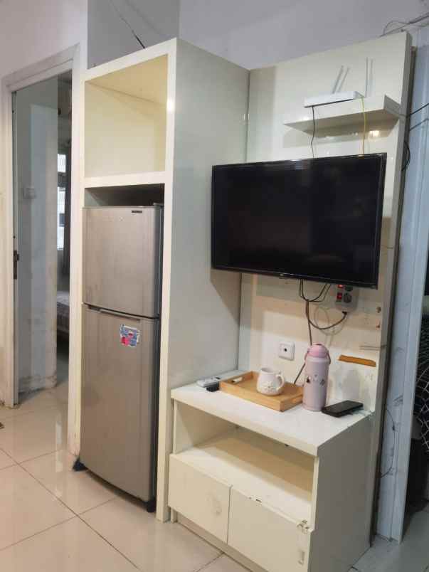 disewakan apartemen green pramuka tower chrysant lt 7