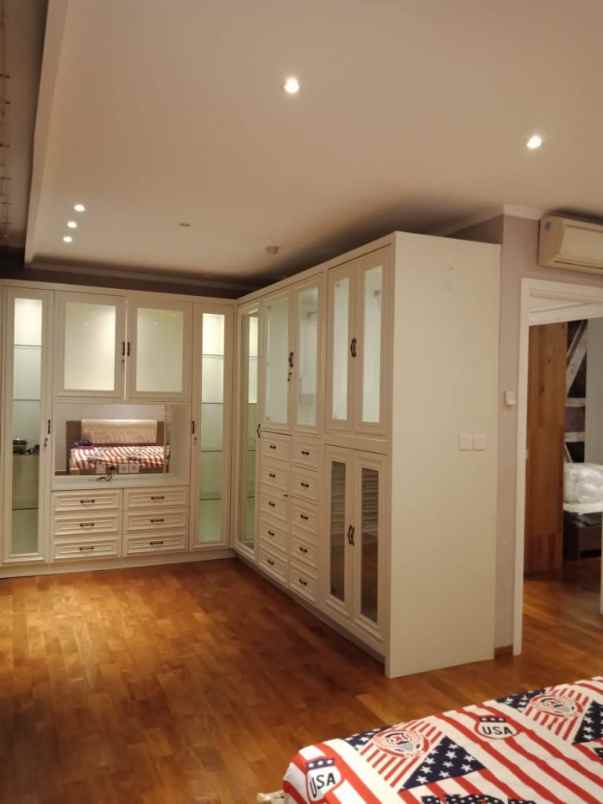 disewakan apartemen the via ciputra world surabaya