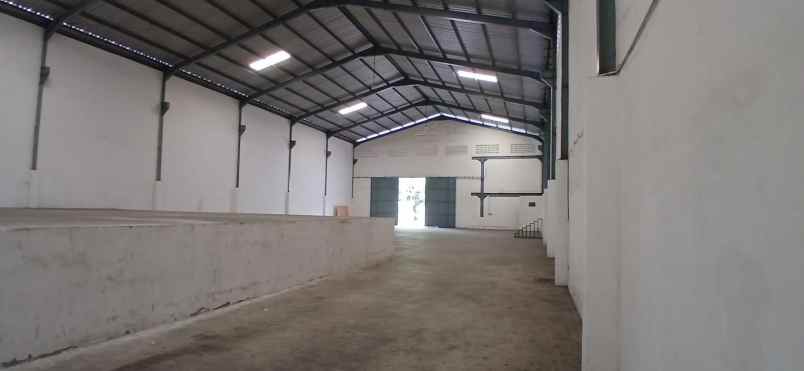 disewakan gudang di malang