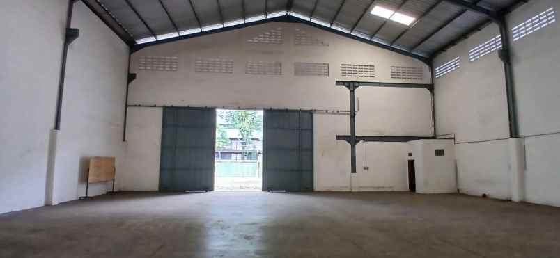 disewakan gudang di malang
