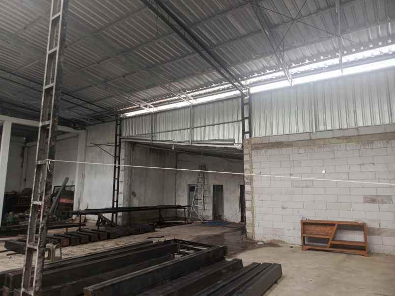 disewakan gudang di ngawi